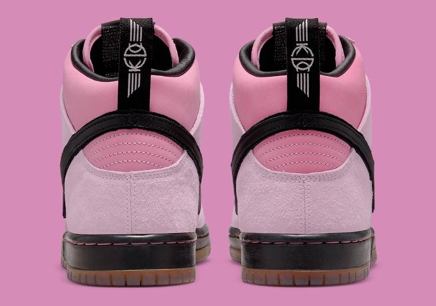 Nike SB Dunk High - Female Sneakerhead